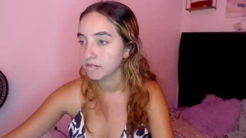 Snapshot of sakuraa_petitex chatting on November 2025 11:26:01 PM Sakura online show from November 2025 11:26:01 PM