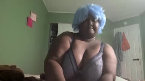 salemblue online show from September 2025 02:05:01 AM