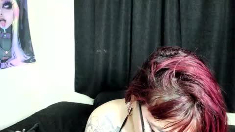 Snapshot of sally10_35 chatting on November 2025 10:40:01 PM sally online show from November 2025 10:40:01 PM