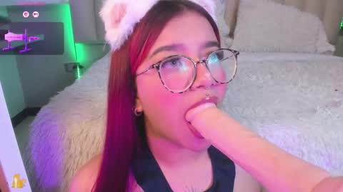  Sally White  online show from October 2025 04:53:02 AM