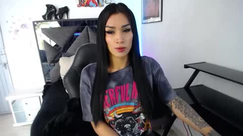 Snapshot of salo_hot01 chatting on October 2025 03:54:01 PM SALO HOT online show from October 2025 03:54:01 PM