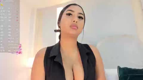   online show from October 2025 08:20:01 PM