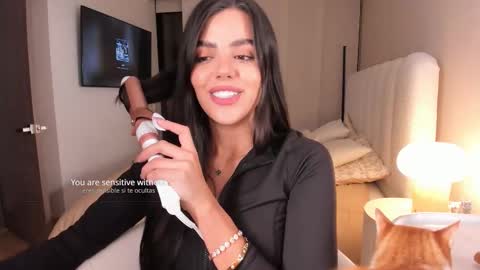 Snapshot of salomee_11 chatting on September 2025 01:19:02 AM salo online show from September 2025 01:19:02 AM