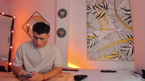 Salomon  Jax and Luca online show from January 2025 02:35:01 PM