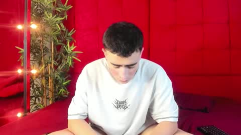 Salomon  Jax and Luca online show from September 2025 12:38:01 PM