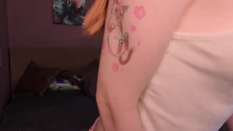 Snapshot of salt_mira chatting on November 2025 12:08:02 PM salt_mira online show from November 2025 12:08:02 PM