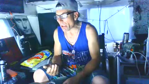 saltwaterweapon online show from October 2025 06:41:02 AM