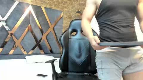 Snapshot of salvatore_damore chatting on December 2024 11:07:02 AM SALVATORE online show from December 2024 11:07:02 AM