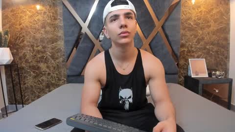 Snapshot of salvatore_damore chatting on January 2025 11:21:02 AM SALVATORE online show from January 2025 11:21:02 AM