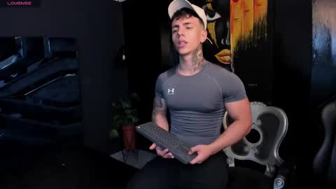Snapshot of salvatore_damore chatting on September 2025 02:24:02 AM SALVATORE online show from September 2025 02:24:02 AM
