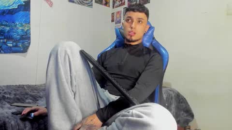   online show from November 2025 12:43:02 AM