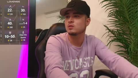 Snapshot of salvatore_muller chatting on September 2025 09:52:02 PM Salvatore online show from September 2025 09:52:02 PM