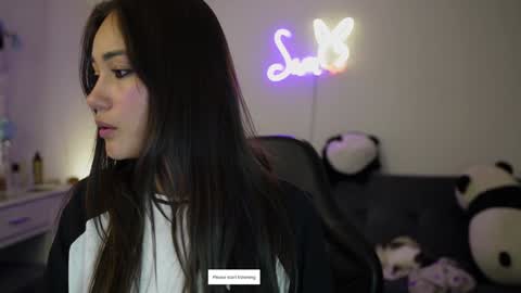 Stefana    or    Samchispas online show from January 2025 12:15:01 AM