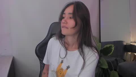 Stefana    or    Samchispas online show from February 2025 03:42:01 AM