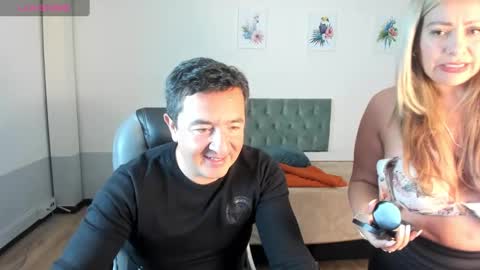 Sam and Molly online show from January 2025 07:32:01 PM