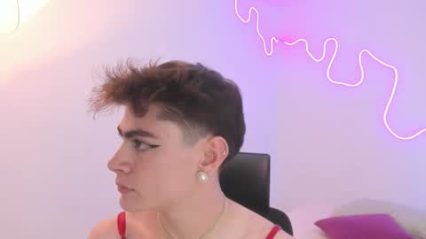 Sam Clark online show from November 2025 04:23:01 AM