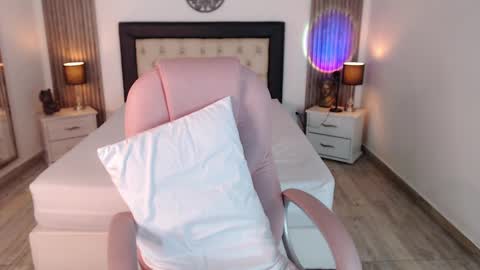 SAM MANSON online show from December 2024 07:03:02 PM