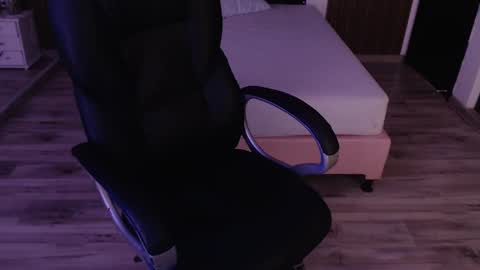 SAM MANSON online show from October 2025 06:38:02 PM