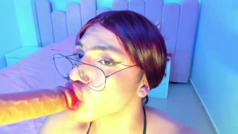 sam_naughty18 online show from December 2024 01:51:01 PM