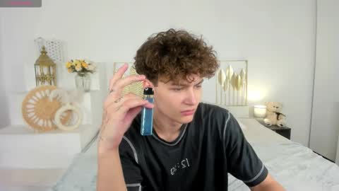 Sam online show from October 2025 02:04:01 PM