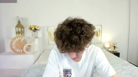 Sam online show from October 2025 11:31:01 AM