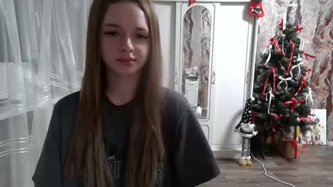 samanta55555 online show from December 2024 06:27:02 PM