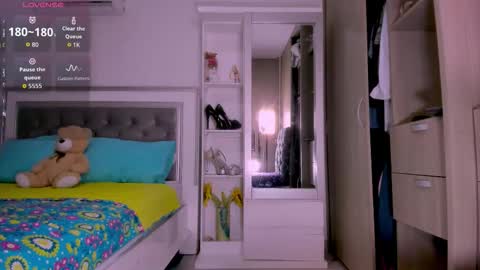 Snapshot of samanta_65 chatting on October 2025 02:34:01 AM carolina online show from October 2025 02:34:01 AM