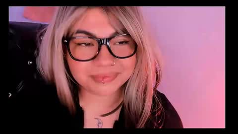 SAMANTA online show from February 2025 07:46:01 PM