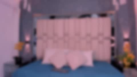 Snapshot of samantavazquez chatting on October 2025 12:05:01 PM samantavazquez online show from October 2025 12:05:01 PM