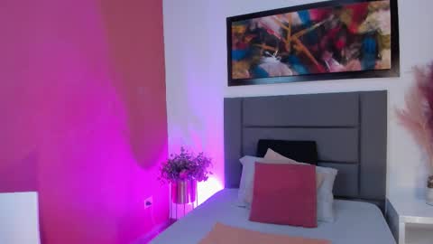 Snapshot of samantavee chatting on September 2025 11:54:01 AM Samanta Vee online show from September 2025 11:54:01 AM