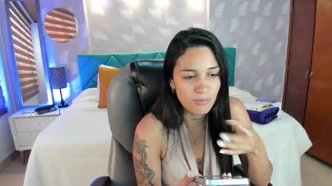 natalia online show from October 2025 12:22:02 PM