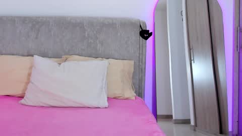 Snapshot of samantha_ferrec chatting on January 2025 06:33:02 PM Samantha Ferrec online show from January 2025 06:33:02 PM