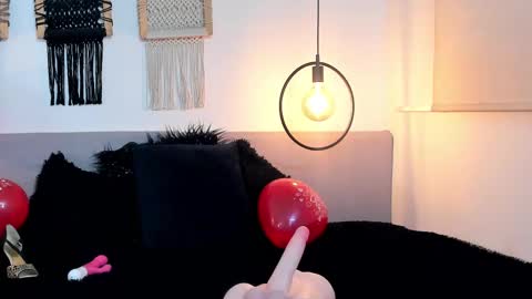 Snapshot of samantha_mature56 chatting on February 2025 12:54:01 PM Sam online show from February 2025 12:54:01 PM