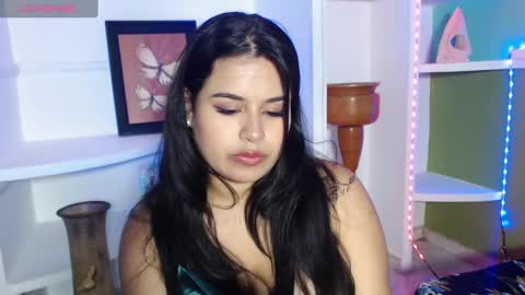 samantha_smiithh online show from October 2025 06:30:01 PM