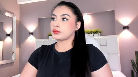 Snapshot of samanthaa_22_ chatting on January 2025 03:56:02 AM Samanthaa online show from January 2025 03:56:02 AM