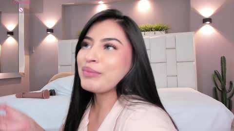 Snapshot of samanthaa_22_ chatting on January 2025 06:38:02 AM Samanthaa online show from January 2025 06:38:02 AM