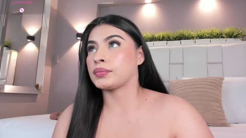 Snapshot of samanthaa_22_ chatting on January 2025 06:46:02 AM Samanthaa online show from January 2025 06:46:02 AM