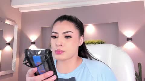 Snapshot of samanthaa_22_ chatting on February 2025 03:58:02 AM Samanthaa online show from February 2025 03:58:02 AM