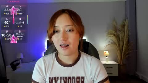 samara_hilton_2 online show from September 2025 07:08:02 PM