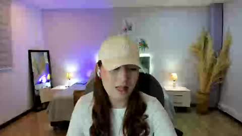 samara_hilton_2 online show from October 2025 07:31:01 PM