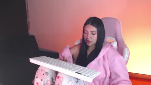 Sammy  online show from December 2024 08:47:01 AM