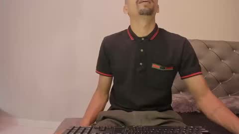 Sarama  Eithan online show from September 2025 03:34:01 PM