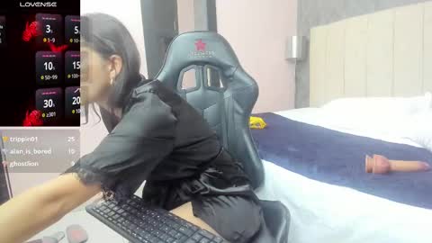 Sara  online show from February 2025 06:32:02 PM