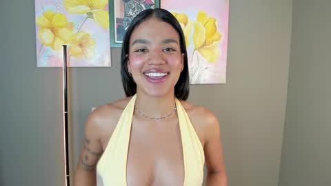 Snapshot of samarhagomez chatting on December 2025 06:24:02 PM Samarha Gomez online show from December 2025 06:24:02 PM