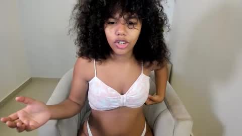 Snapshot of samie_mury chatting on November 2025 03:27:02 AM Samie Mury online show from November 2025 03:27:02 AM