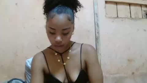 samina2255 online show from October 2025 03:23:02 PM