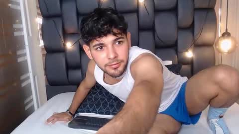 Samir online show from January 2025 12:39:01 PM