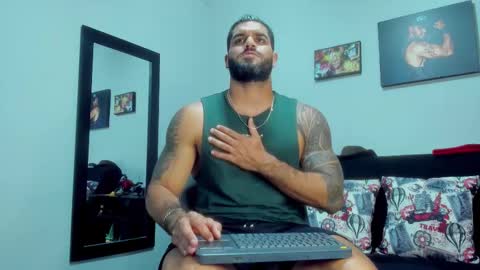 samir_hazard online show from October 2025 10:52:02 PM