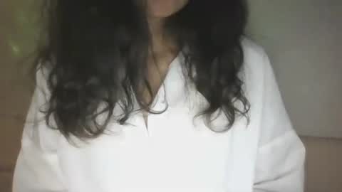 Snapshot of samiraqfresh chatting on December 2024 02:01:01 PM SamiraQFresh online show from December 2024 02:01:01 PM