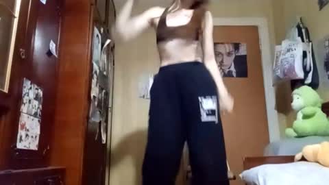 Snapshot of samiravilmont chatting on October 2025 03:57:02 PM Mira online show from October 2025 03:57:02 PM